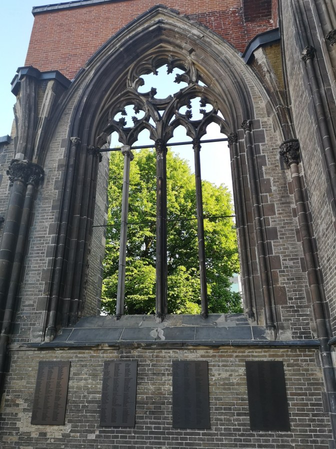 Een van de vele kerken van Hamburg