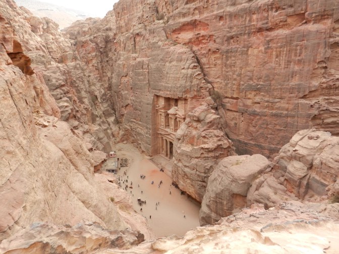 Uitzicht op de Schatkamer - 'Khazneh'