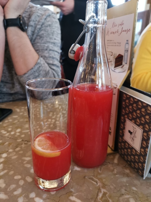 Heerlijke limonade bij Café Mozart