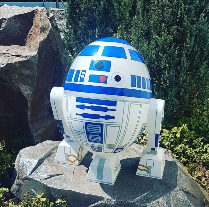 Sommige personages kunnen natuurlijk echt niet in pastel ;)