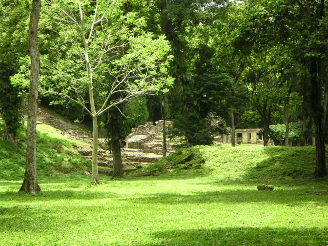 Natuur, zon en oude bouwerken