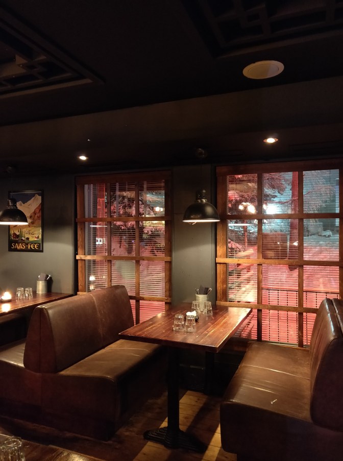 Inrichting Colorado Bar & Grill