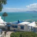 Lekker theedrinken in Sidi Bou Said