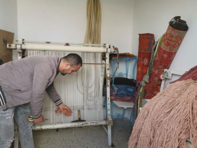 We kregen ook uitleg over het knopen/weven